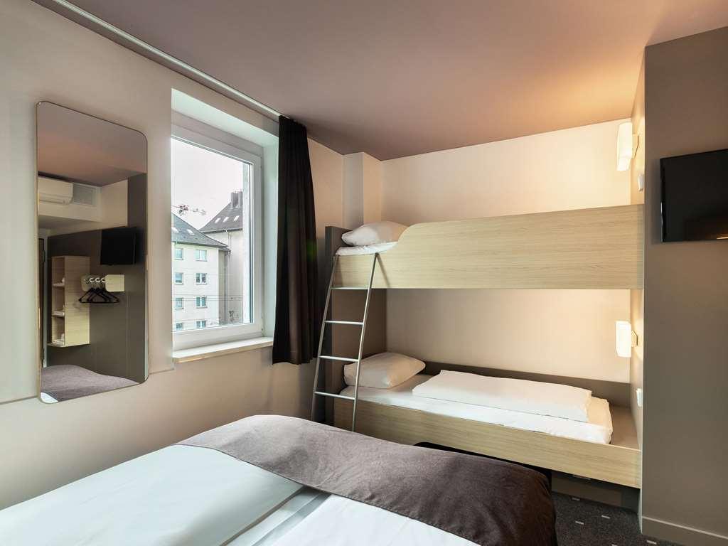 B&B Hotel Dusseldorf-Mitte Room photo